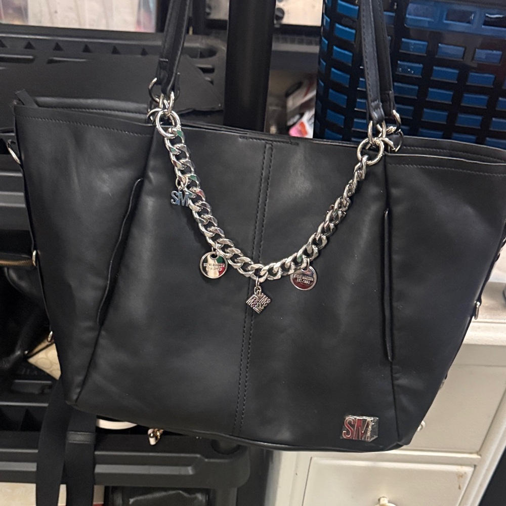 NWOT Steve Madden black  Tote Bag with Charm Chain
